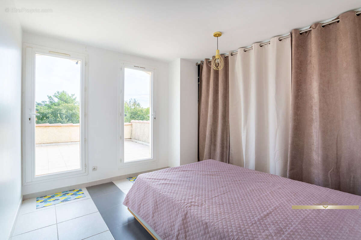 Maison à ENSUES-LA-REDONNE