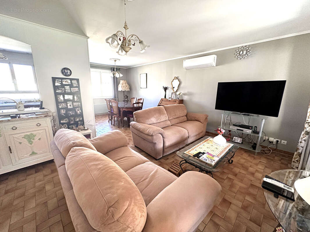 Maison à L'ISLE-SUR-LA-SORGUE