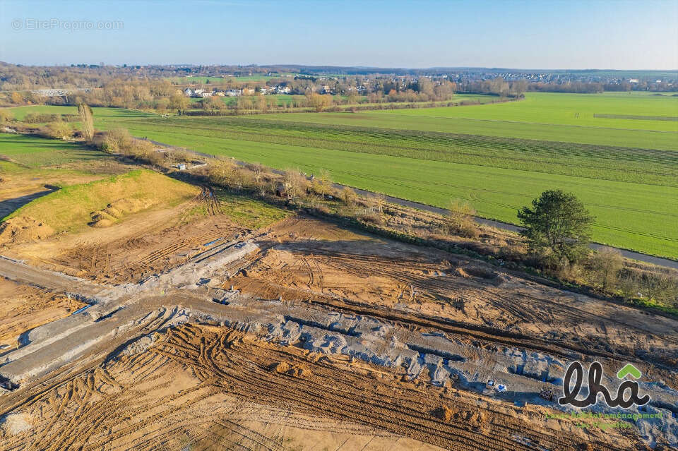Terrain à MONTIGNY-LES-METZ