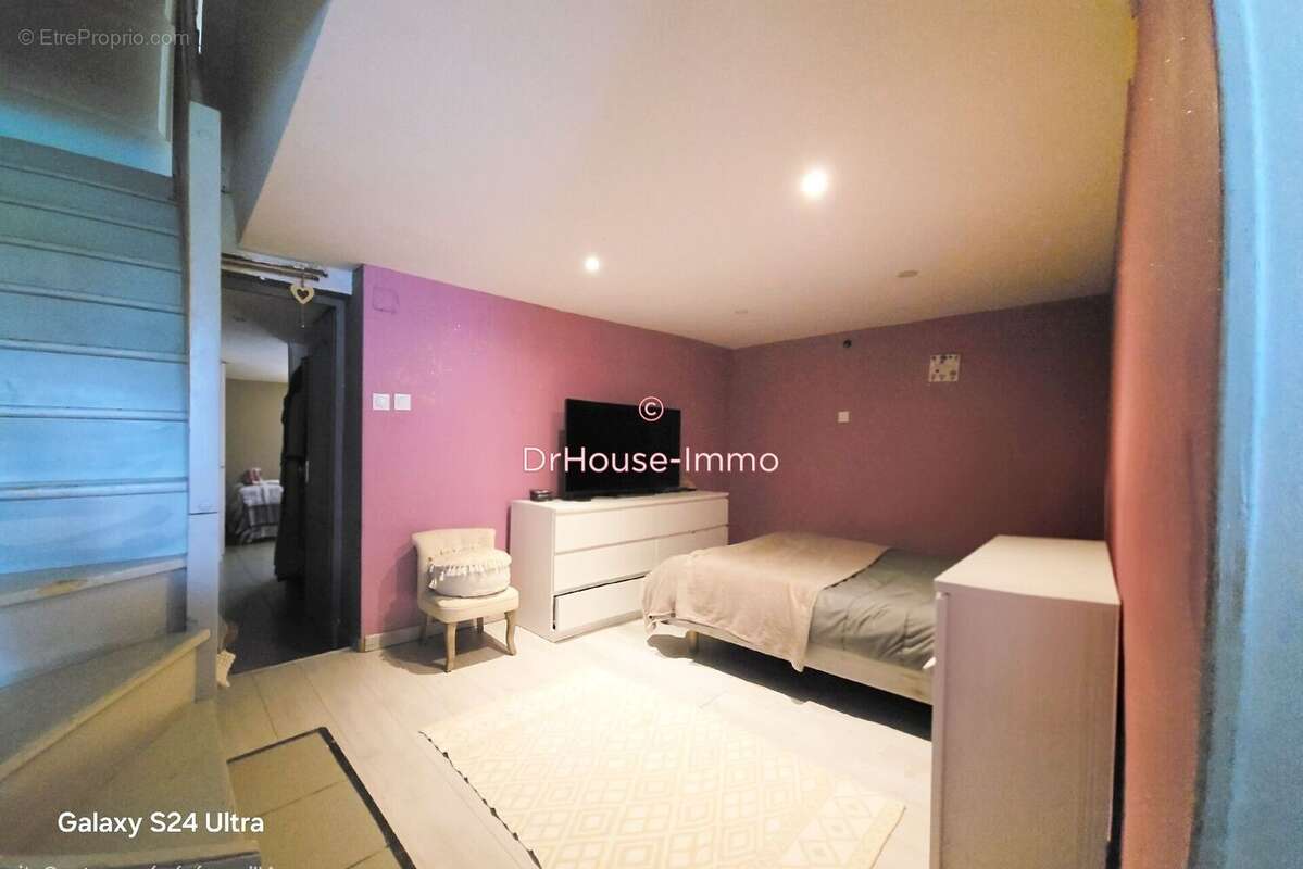 Appartement à UNIEUX