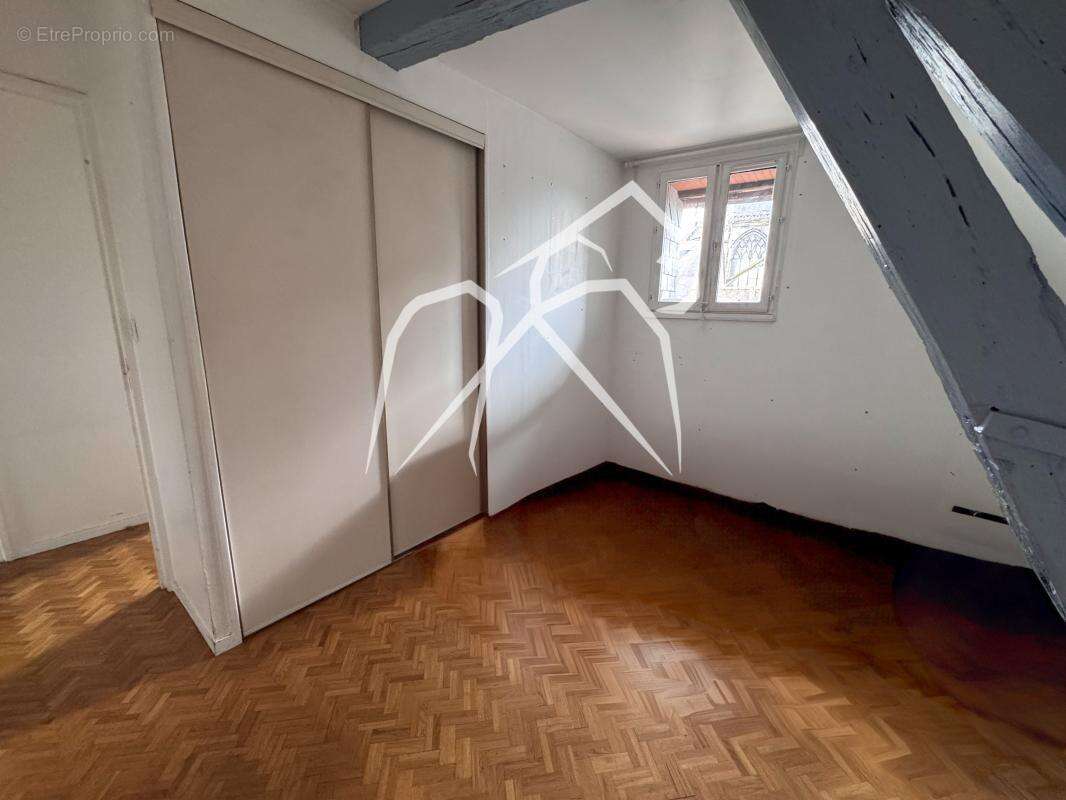 Appartement 4 pièces  Rouen quartier des antiquaires  100 m²  Ascenseur Parking sous-sol inclus - photo 9