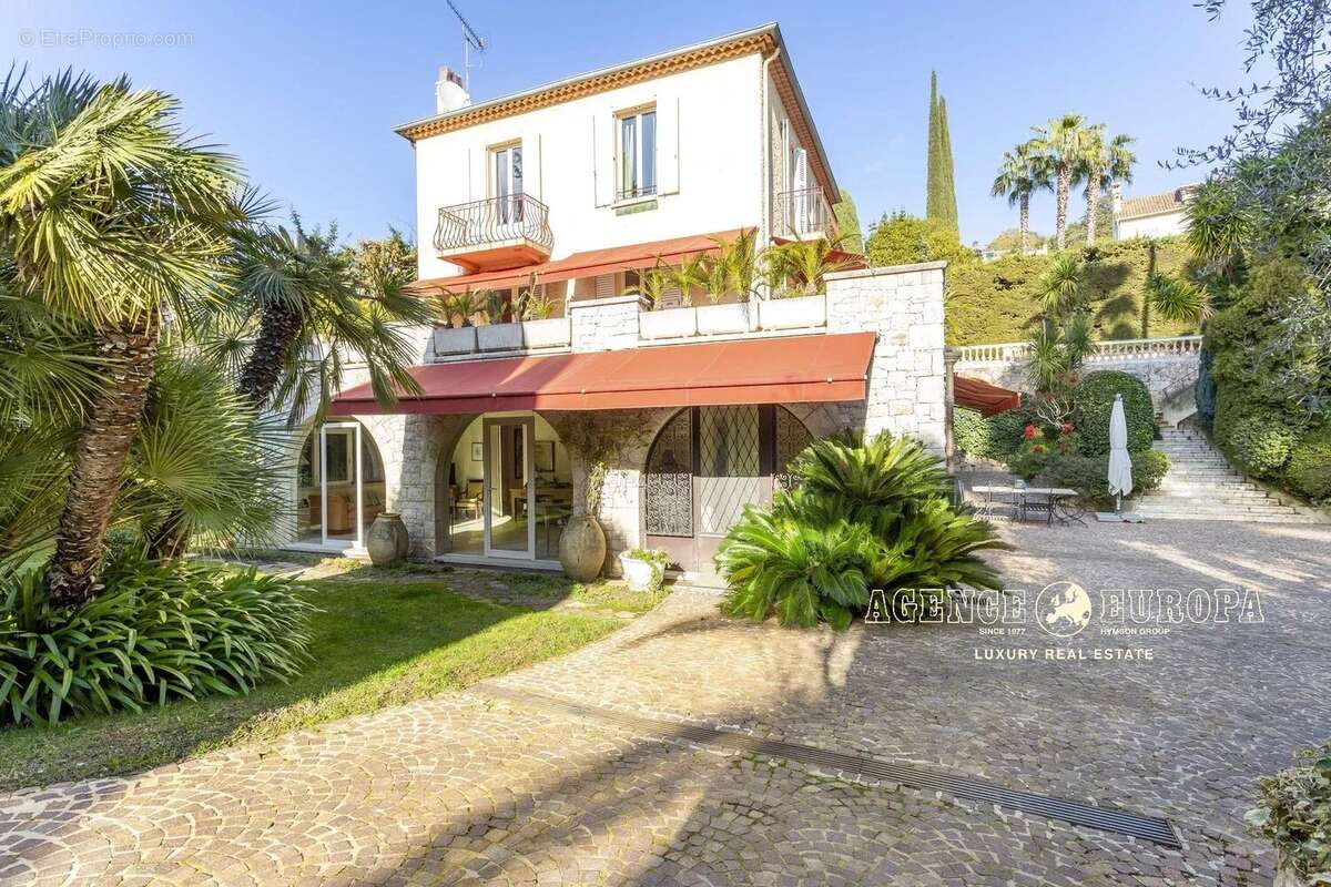 Maison à LE CANNET