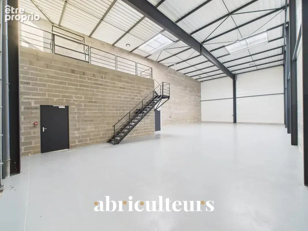 Local d’activité à seulement 1h de Paris en vente à Chartres (28000) - photo 2