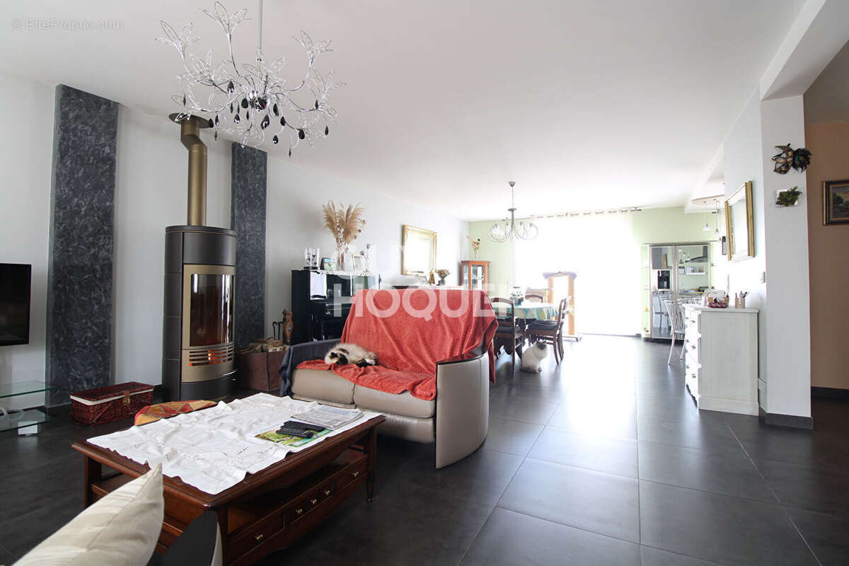 Maison à VILLECRESNES