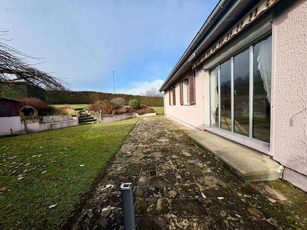 Maison à SAINT-NABORD