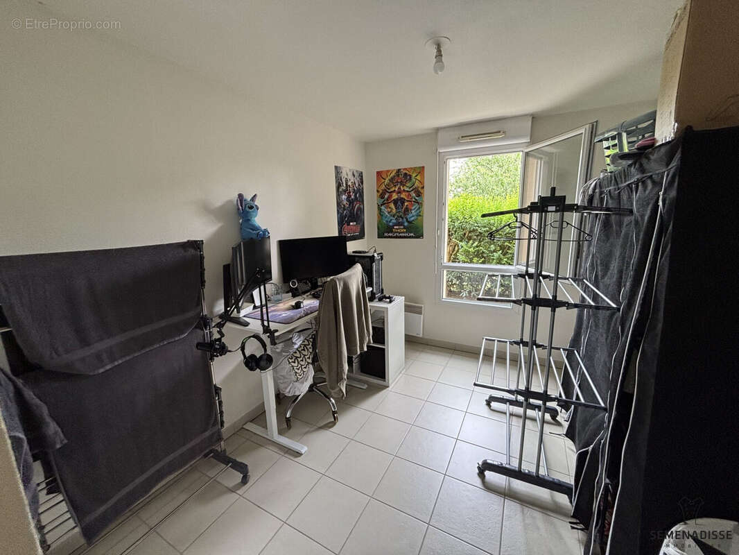 Appartement 63 m² à Roquettes  - photo 8