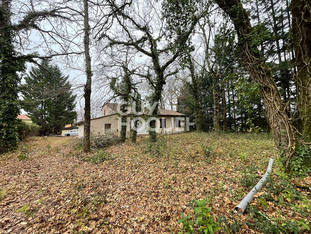 Maison à SAINT-JEAN-D&#039;ILLAC