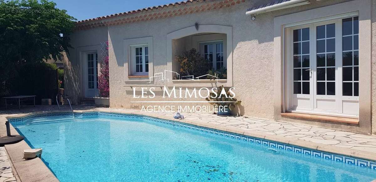 Maison à LE MUY