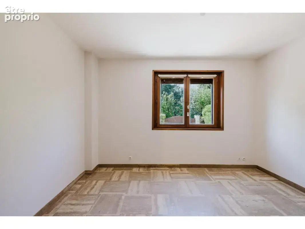 Maison 7 pièces 169 m² à vendre à Echenevex (01170) - photo 10