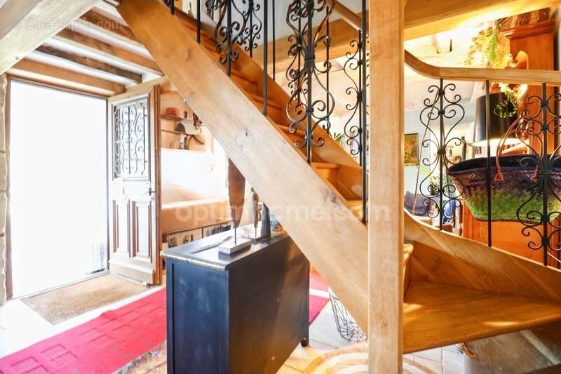 Maison à COULONGES