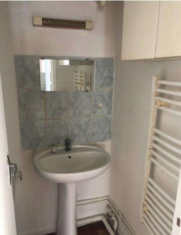 Appartement à MARSEILLE-5E