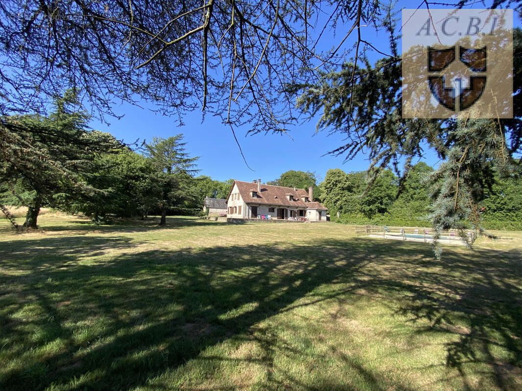 Maison à SAVIGNY-SUR-BRAYE