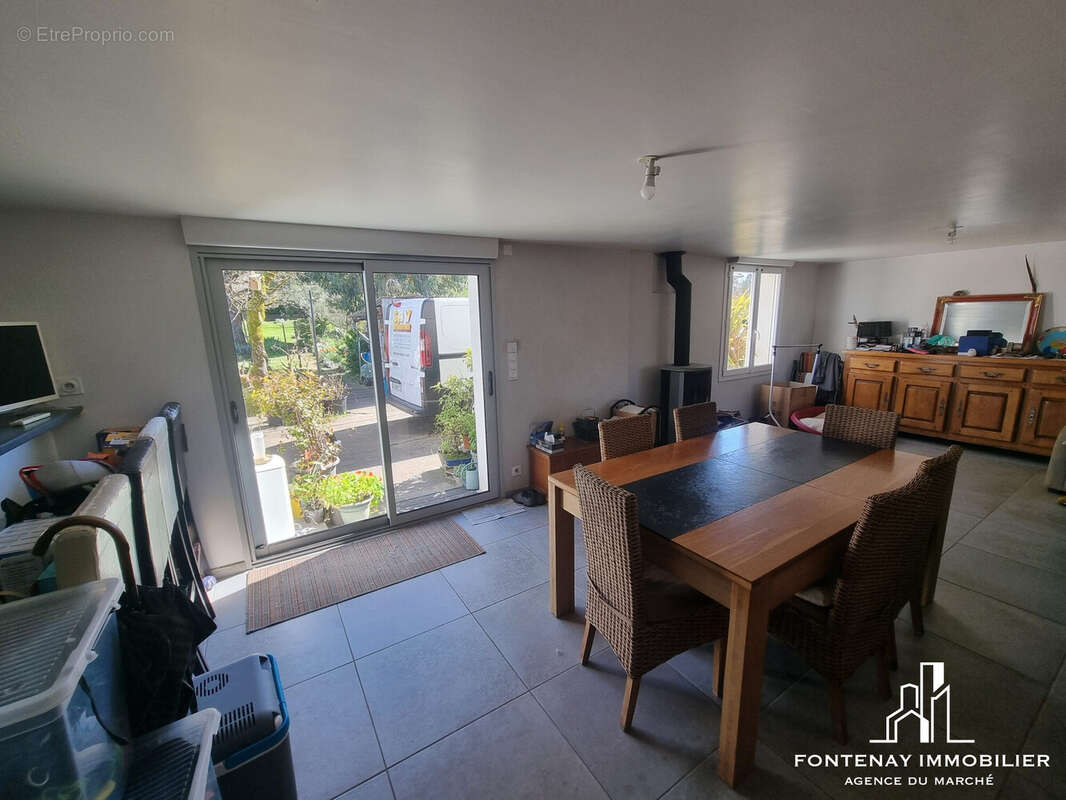 Maison à FONTENAY-LE-COMTE