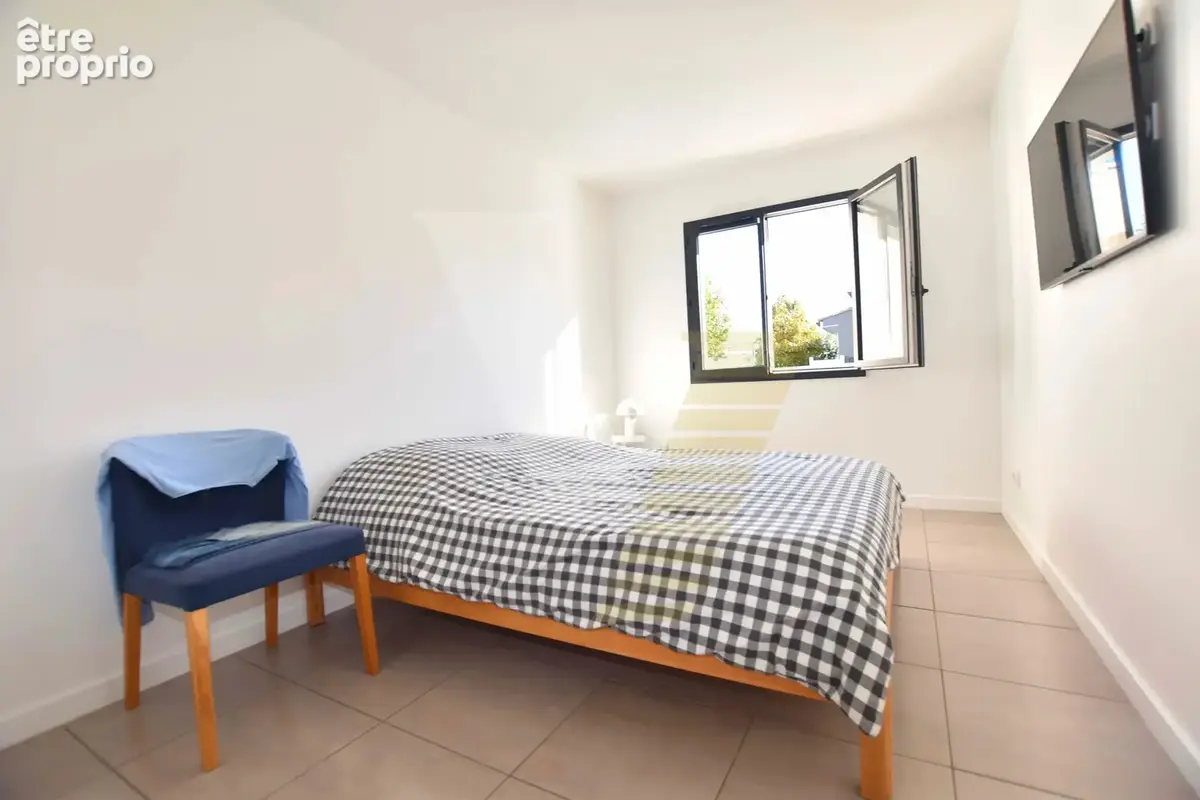 Superbe villa contemporaine de plain-pied avec piscine et garage à Béziers - photo 11