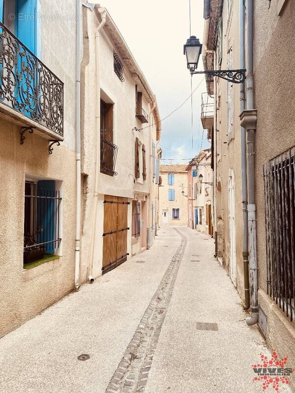 Maison à NISSAN-LEZ-ENSERUNE