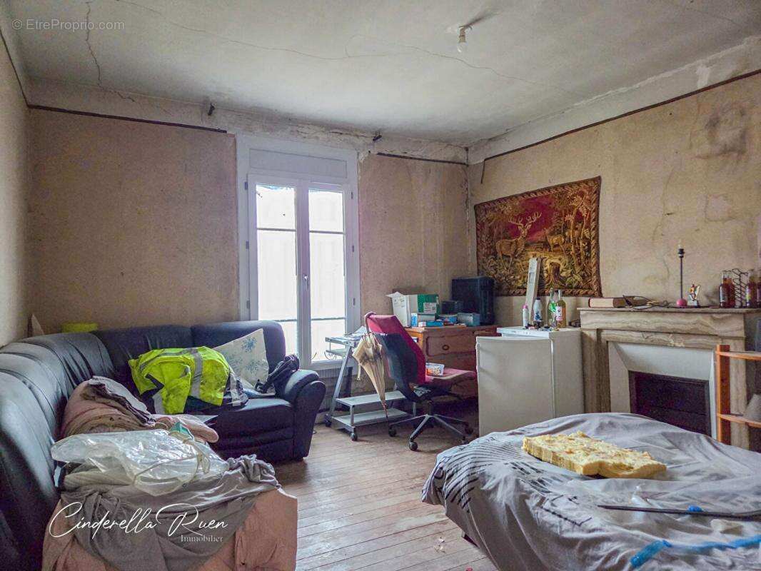 Maison à BAZOCHES-LES-GALLERANDES