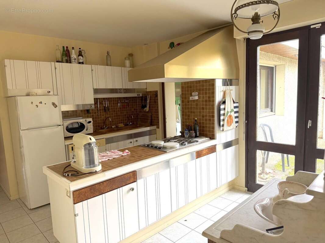 Maison à DRACY-LE-FORT