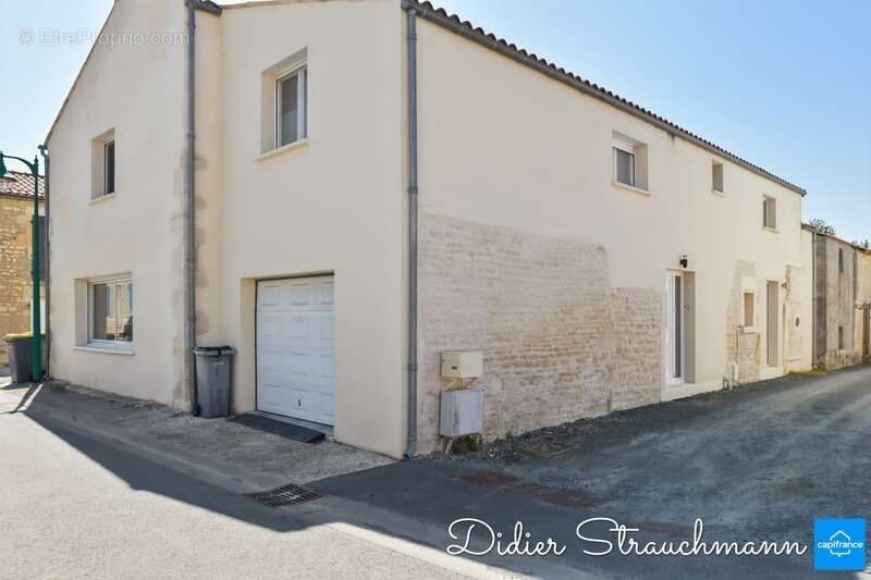 Maison à AIGREFEUILLE-D'AUNIS