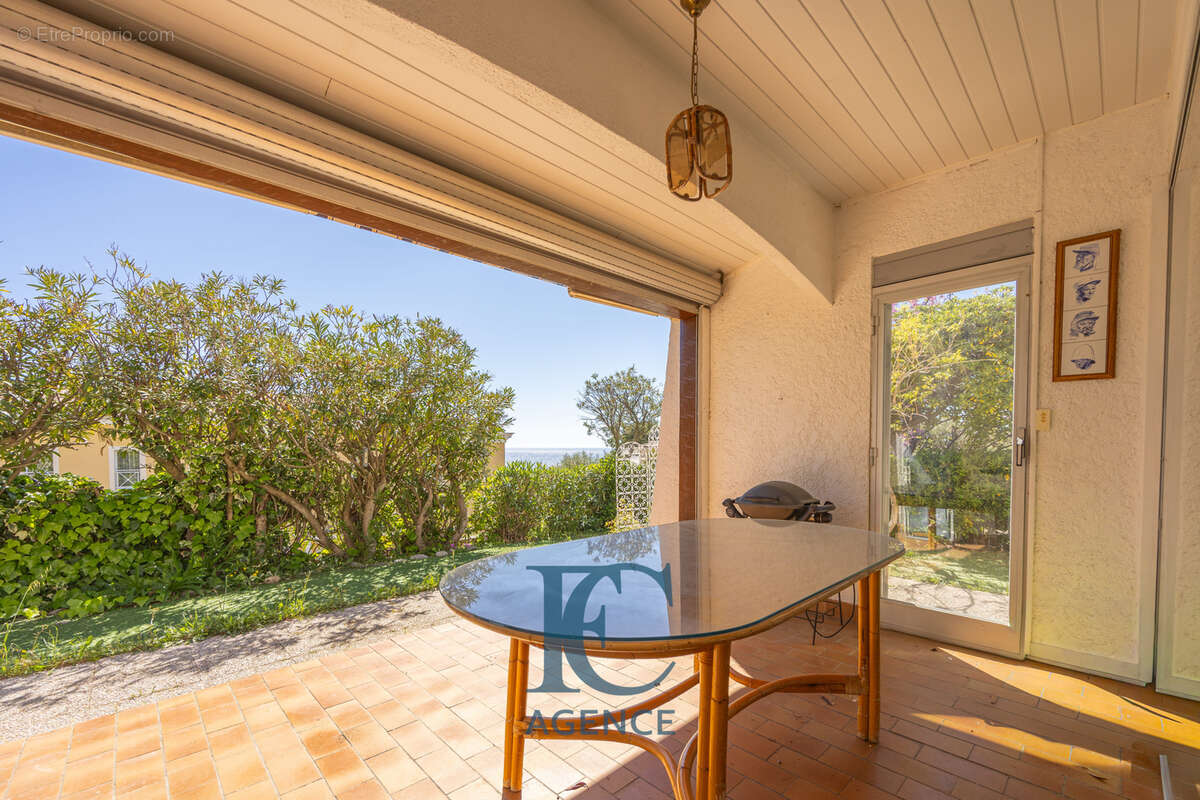 Appartement à SANARY-SUR-MER