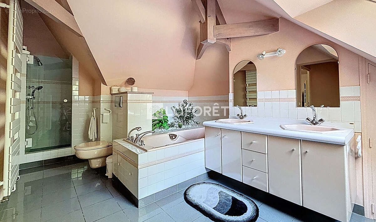 Maison à CHAMPIGNY-SUR-MARNE