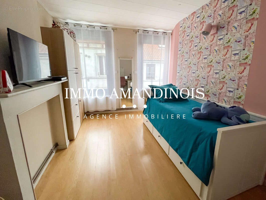 Maison à FRESNES-SUR-ESCAUT