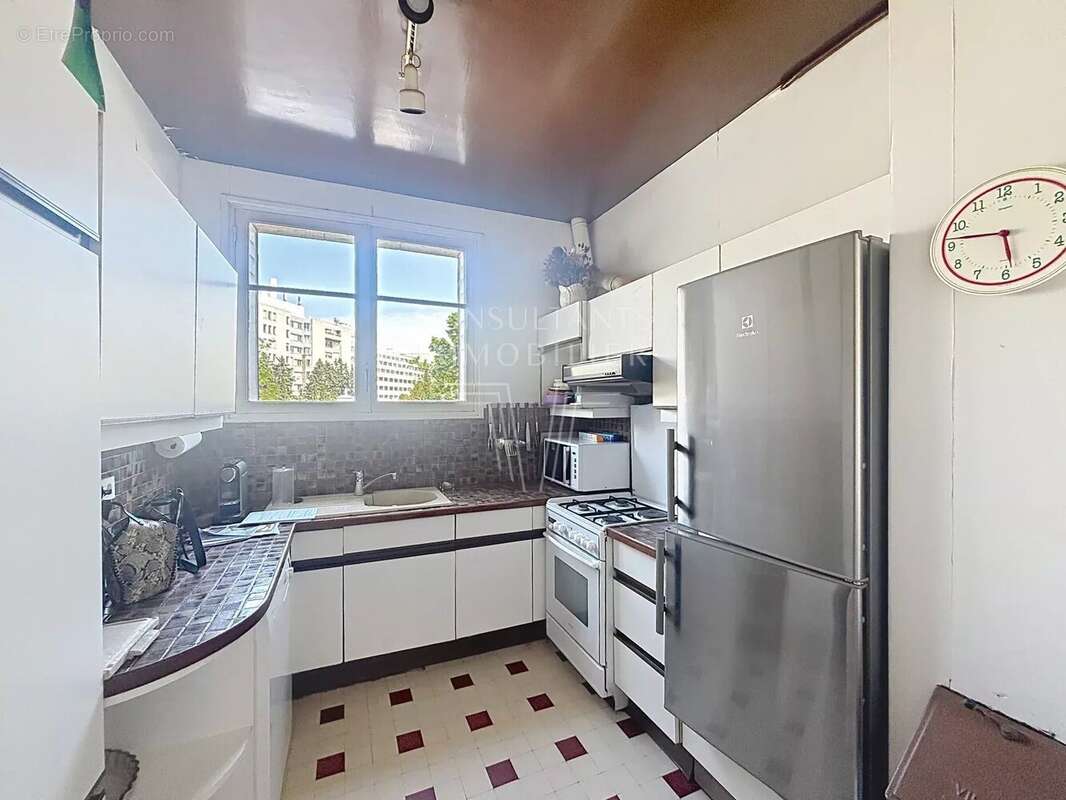 Appartement à NEUILLY-SUR-SEINE