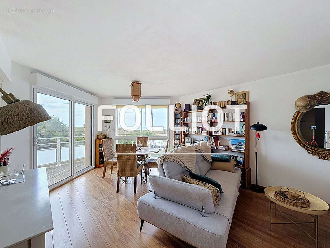 Maison 4 pièces à vendre à Saint-Pair-sur-Mer avec vue mer - Exclusivité CABINET FOLLIOT ! - photo 3
