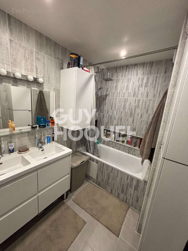 Appartement à LE PERREUX-SUR-MARNE