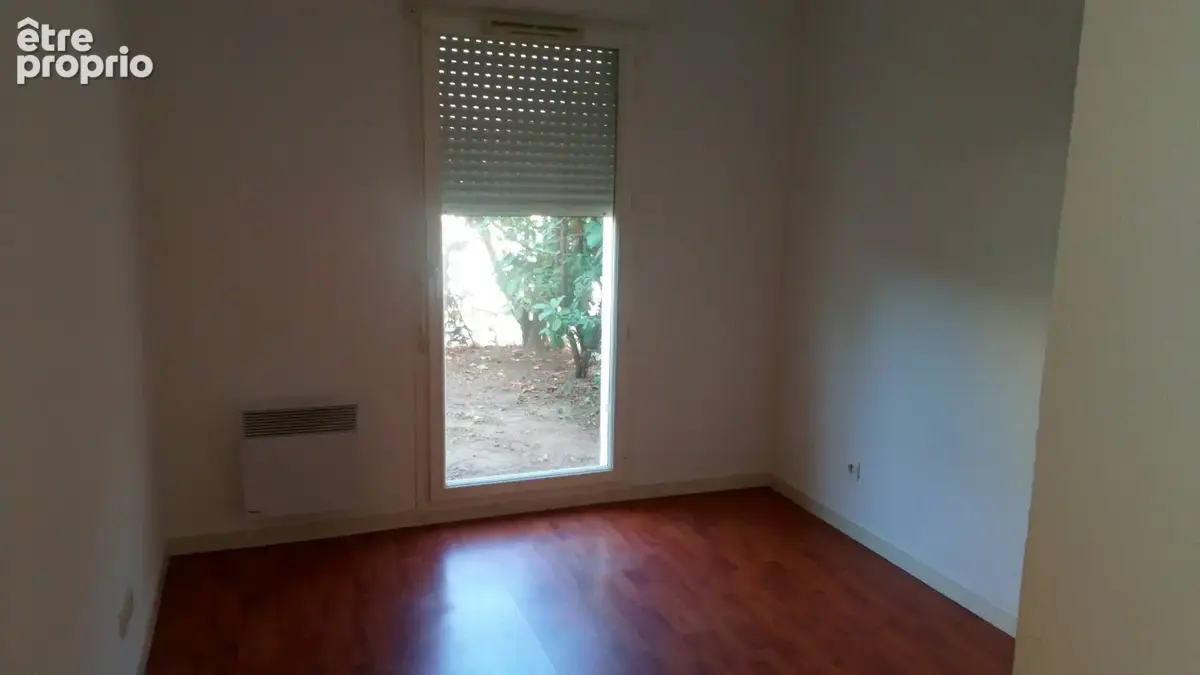 Libourne dans residence avec piscine appartement t2 en rez-de-chaussee - photo 3