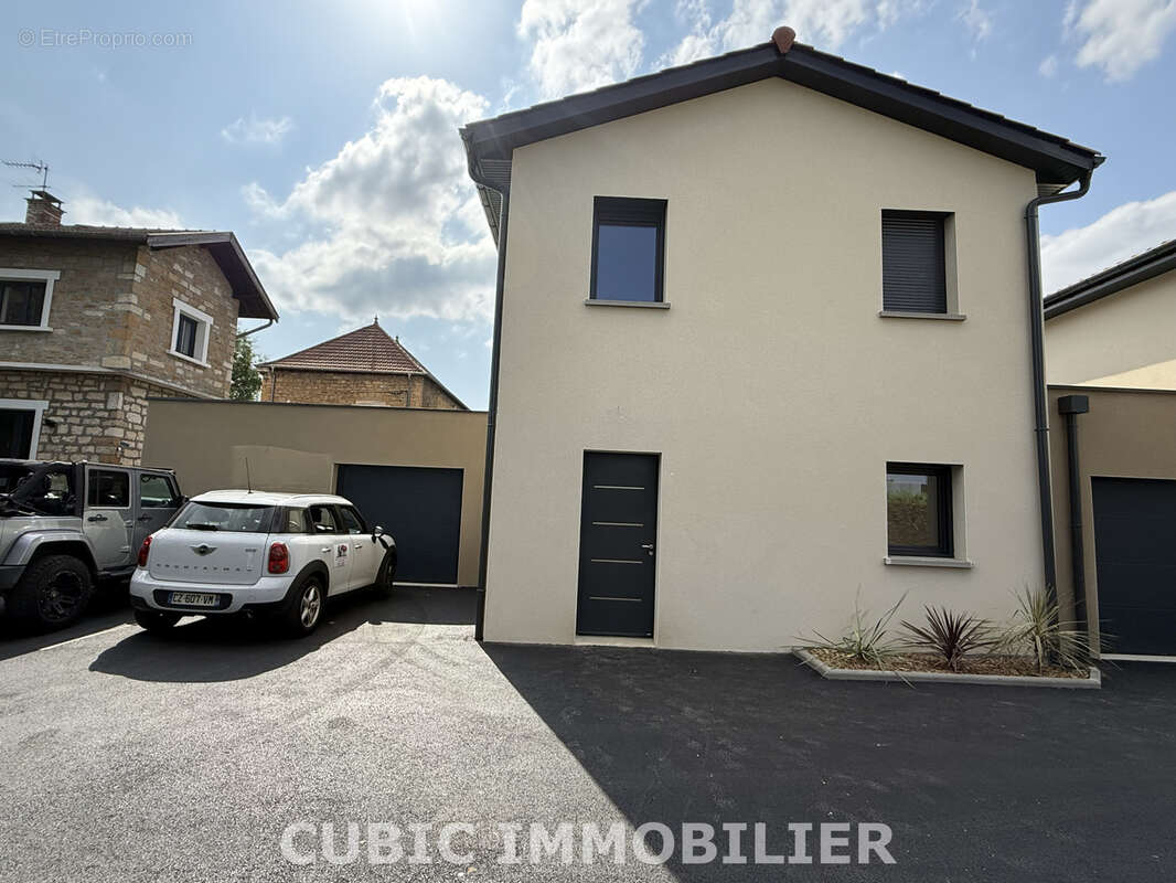 Maison à VILLEFRANCHE-SUR-SAONE