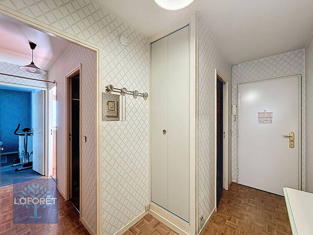 Appartement à CORBEIL-ESSONNES