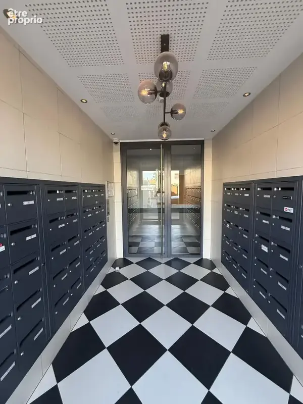Appartement 2 pièces 44 m² à vendre à Le Blanc-Mesnil (93150) - photo 2