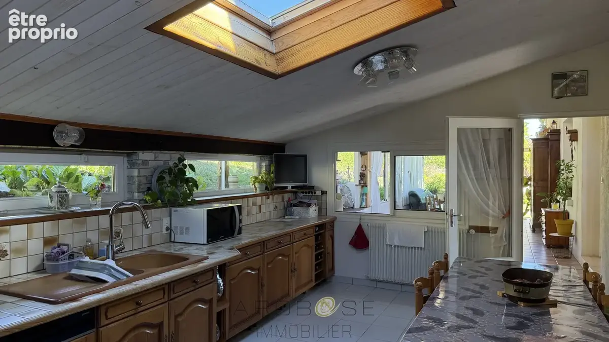 Maison de plain-pied avec piscine et environ 2 hectares - photo 10