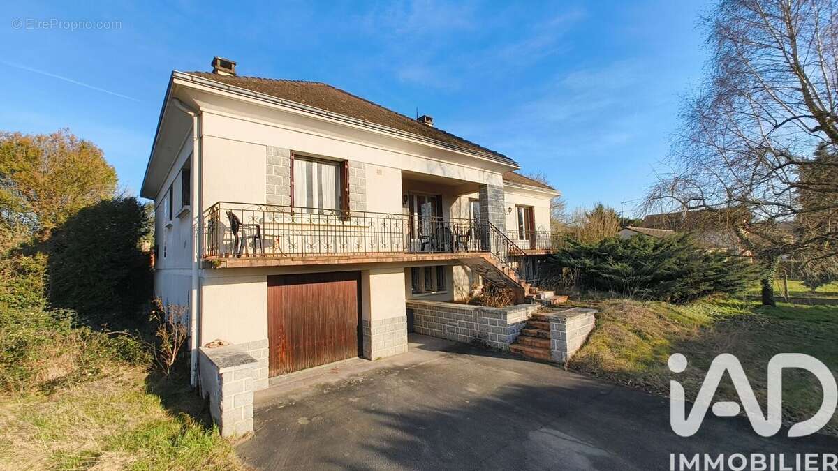 Photo 2 - Maison à PUY-GUILLAUME