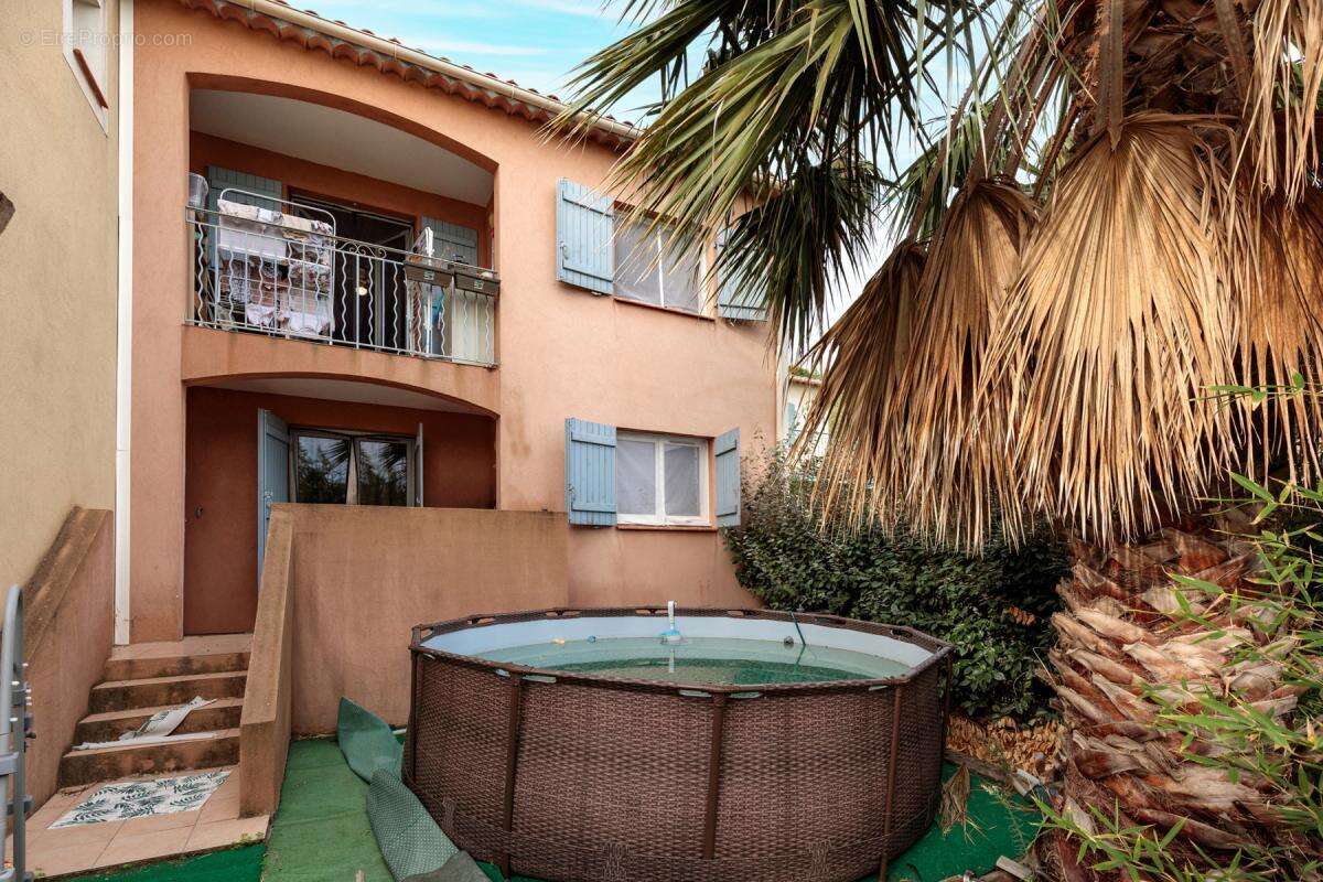 Maison à ROQUEBRUNE-SUR-ARGENS