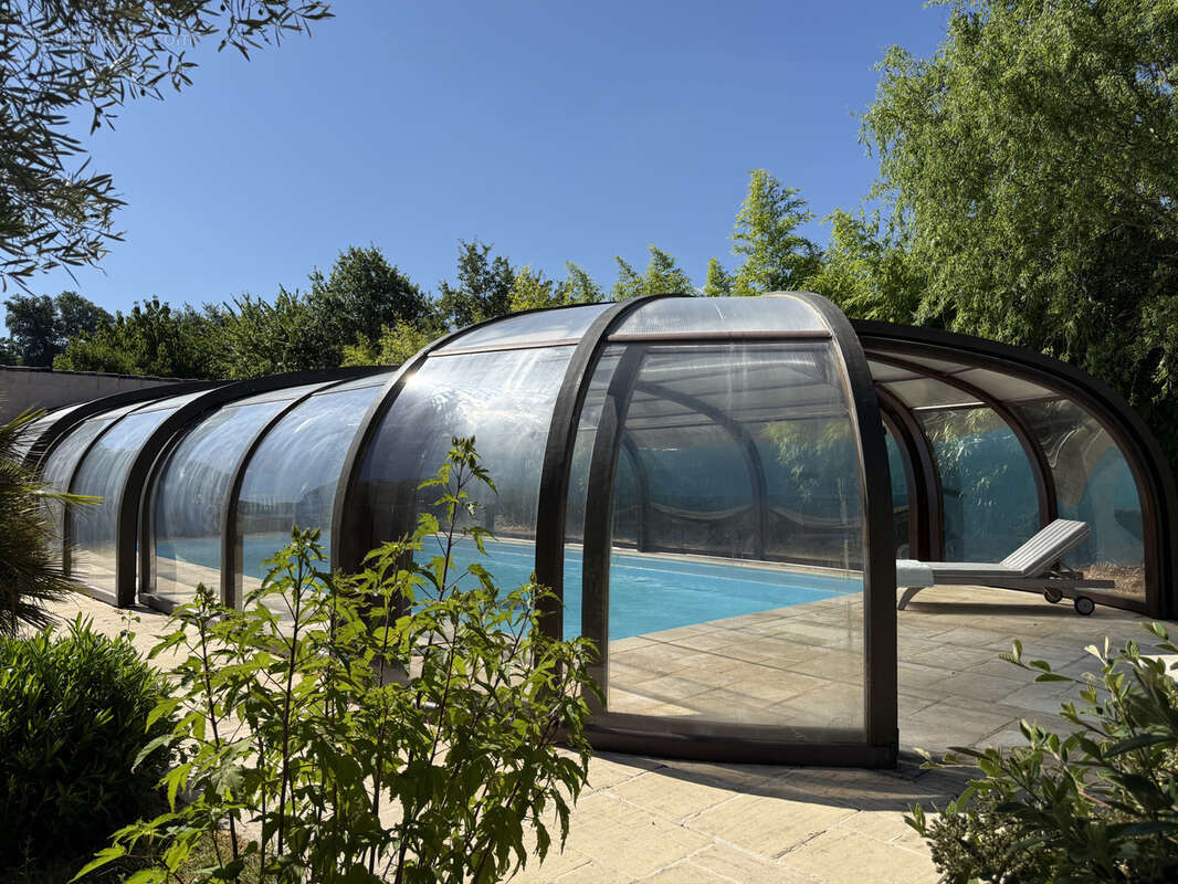 Élégante propriété de charme au cœur de la campagne   4,7 hectares, piscine et dépendances - photo 19