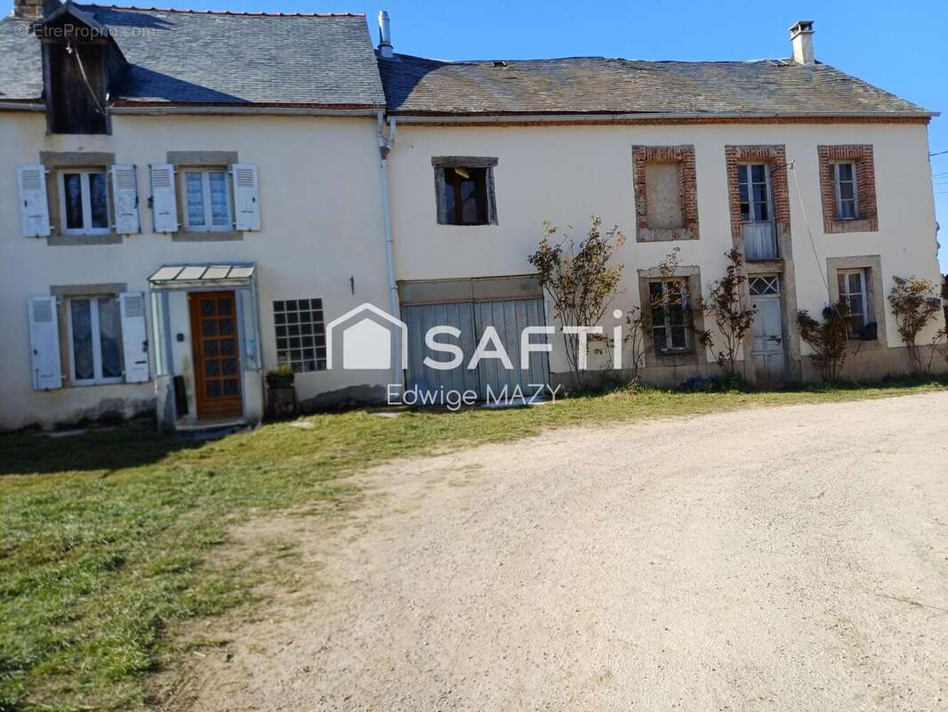 Photo 2 - Maison à ROUGNAT