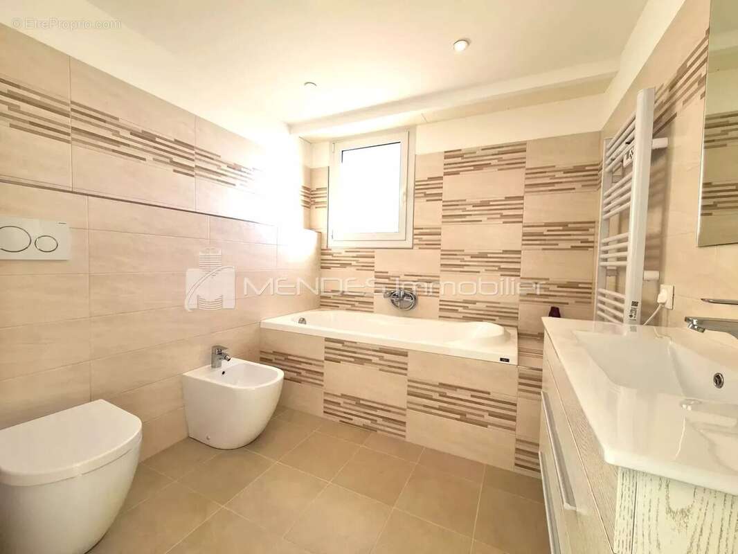 Appartement à MENTON