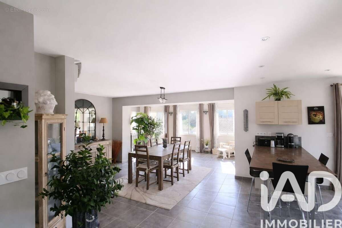 Photo 3 - Maison à ORANGE