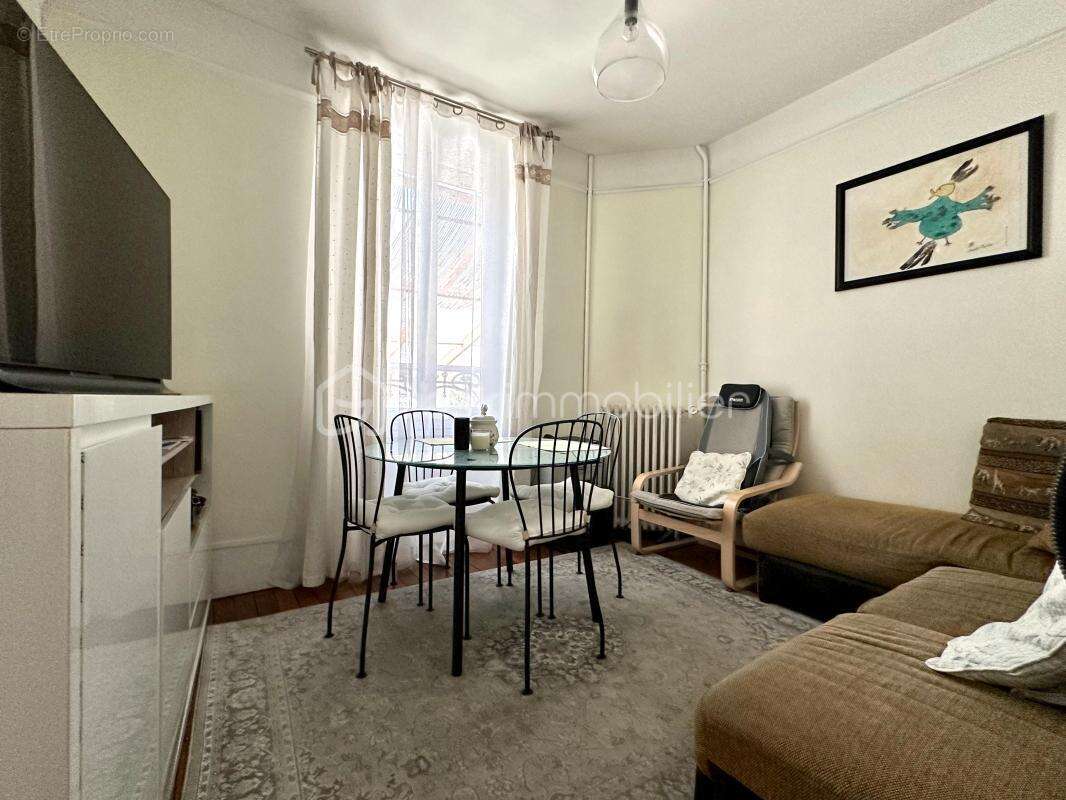 Maison en pierre 114 m² - dépendance de 100 m² louée – Revenu locatif - Centre ville - photo 9