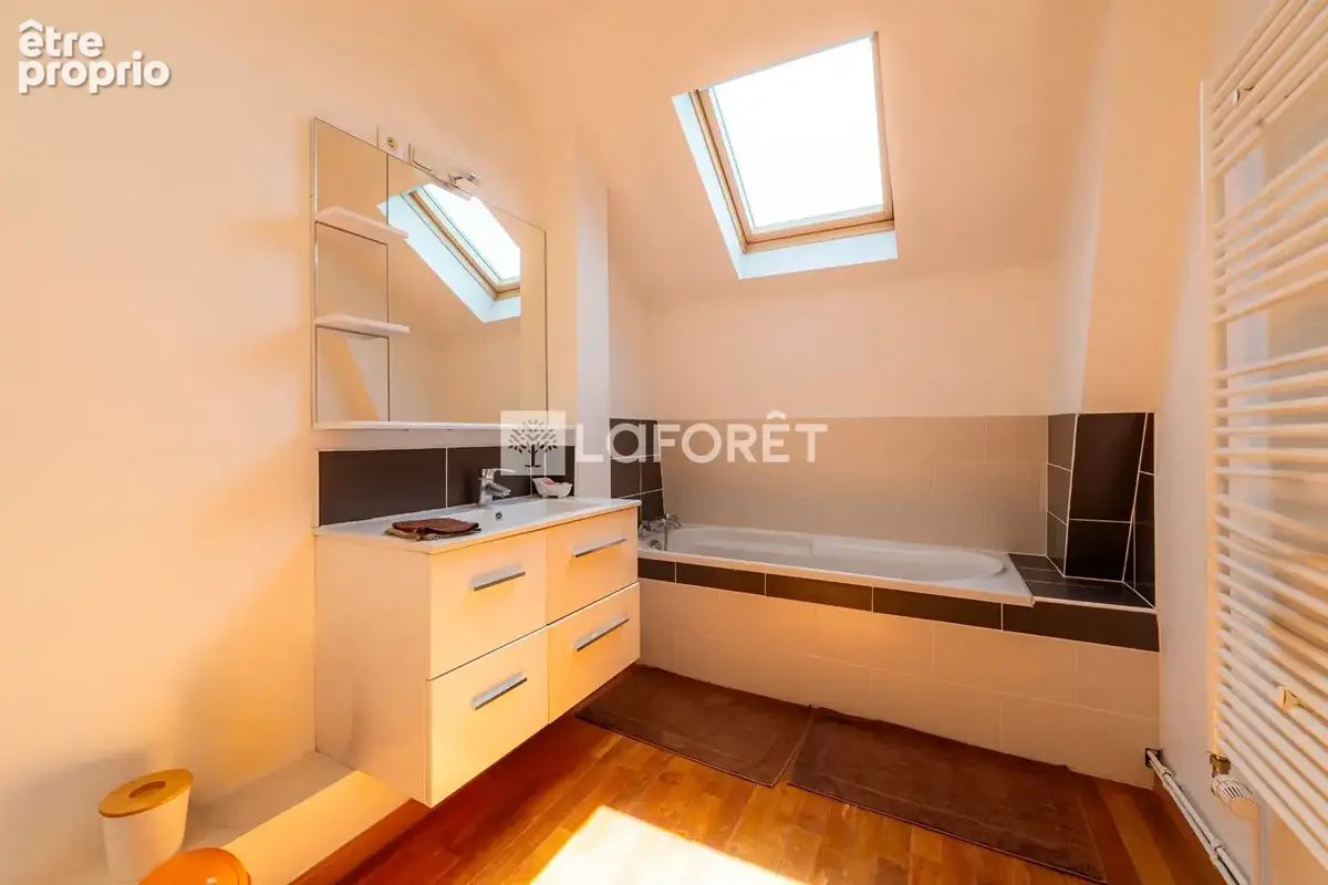 Maison des années 30, 130 m² hab, secteur recherché du Parc Bertin - photo 6