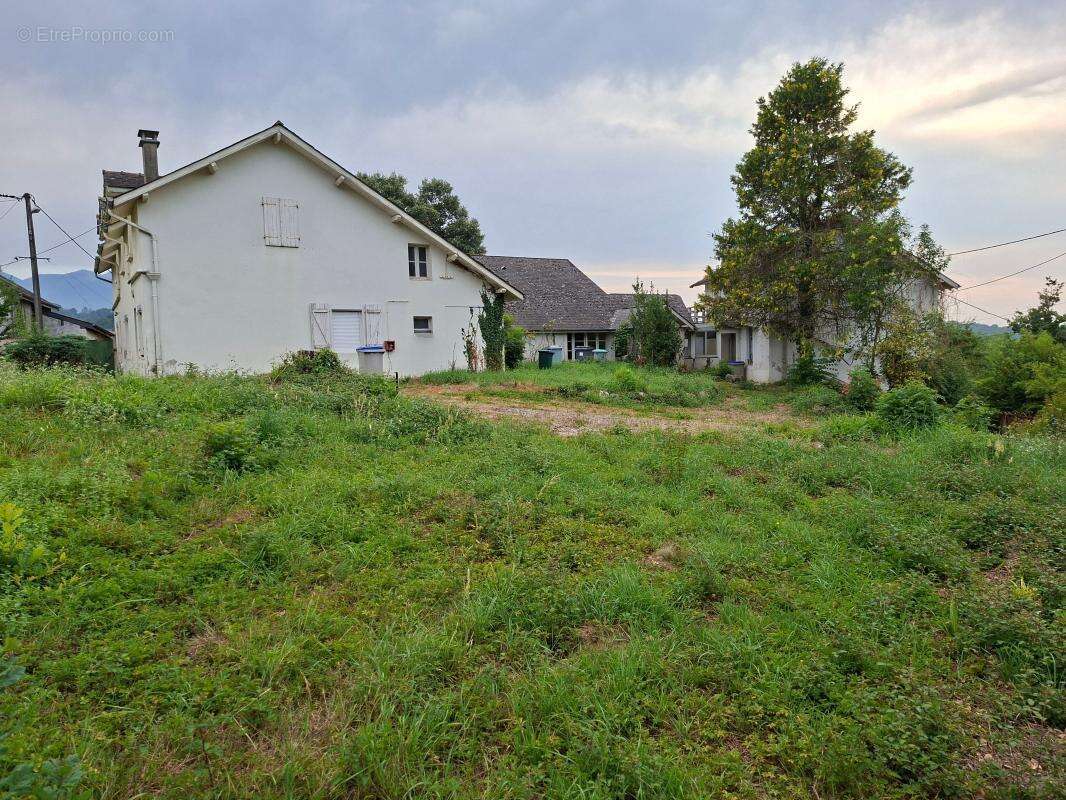 Ensemble Immobilier de 500 m² à Rénover .Triangle Pau - Tarbes - Lourdes - photo 5