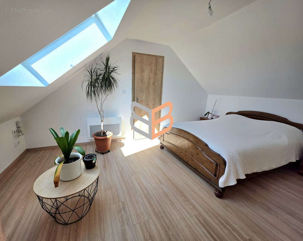 Maison 108 m² à Mercy-Le-Bas  - photo 6