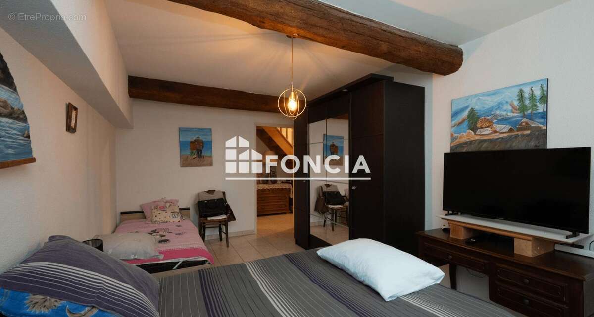 Appartement à BOURG-DE-PEAGE