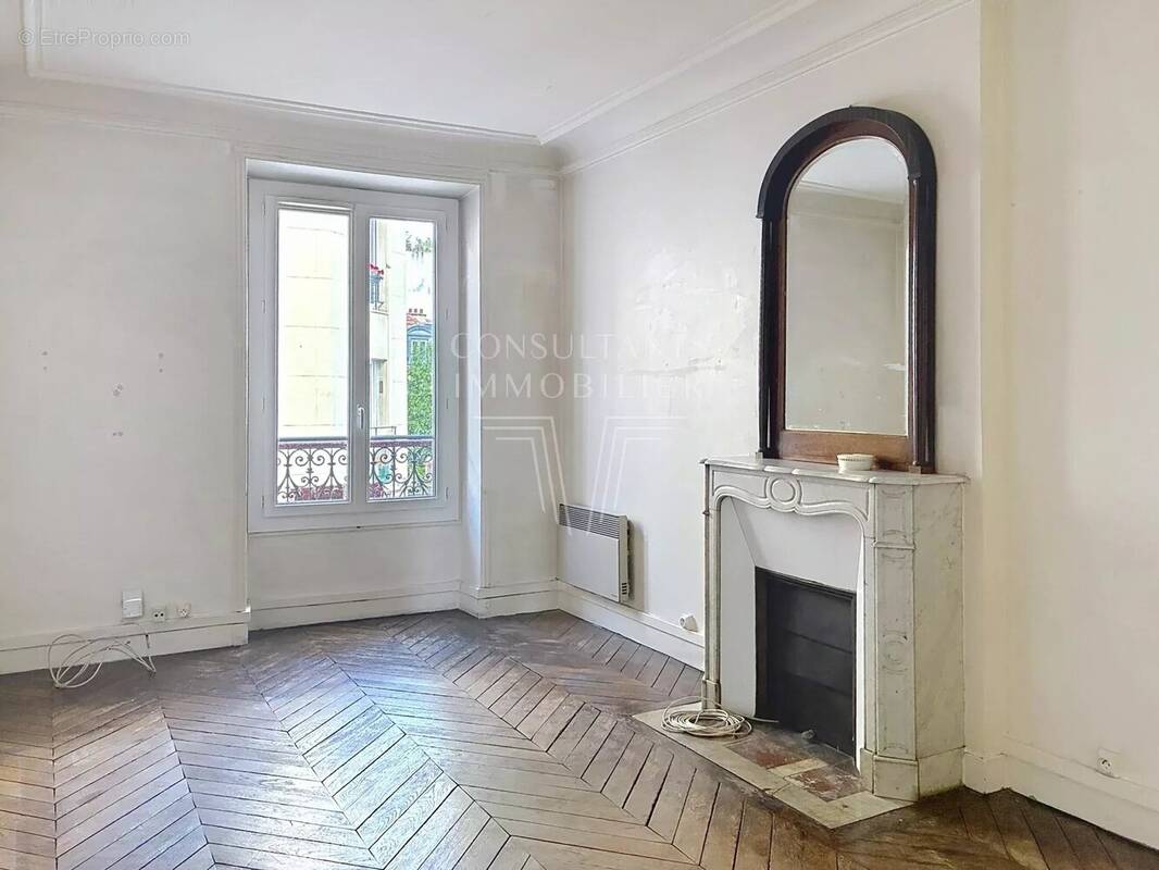 Appartement à PARIS-20E