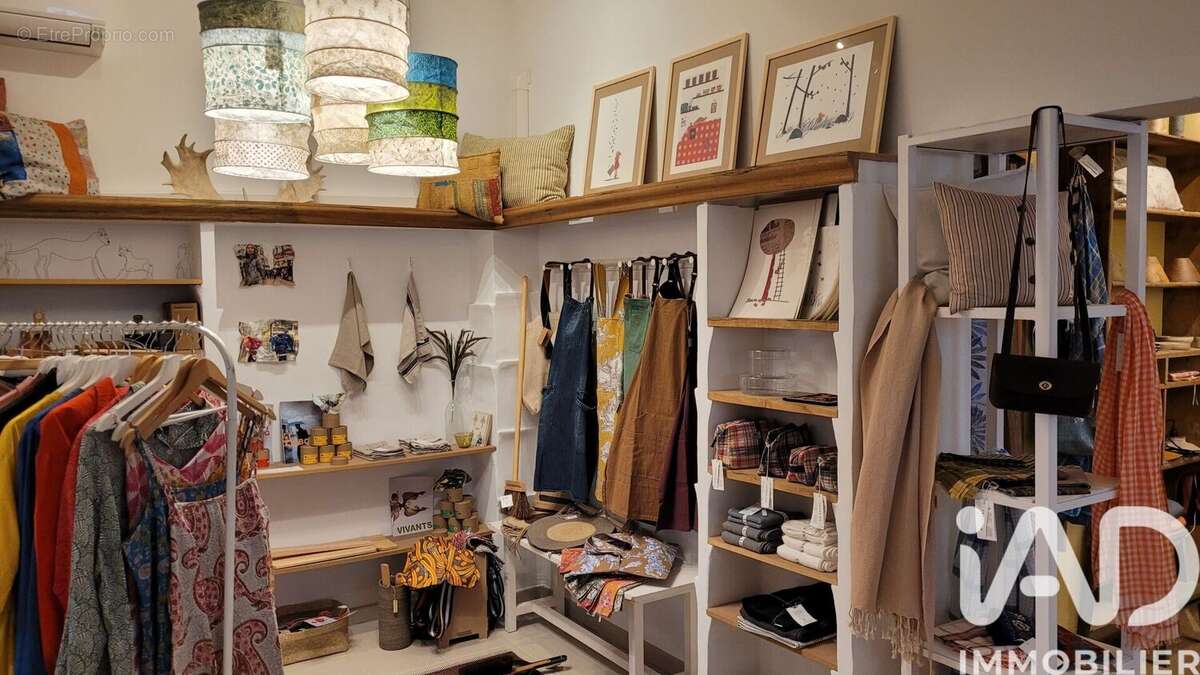 Commerce 66 m² à Maubec  - photo 5