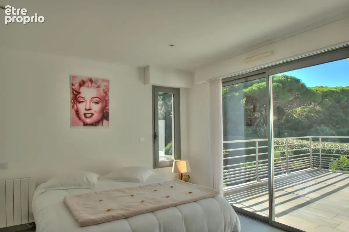 St raphael, villa contemporaine de 4 pieces 162 m² plus immense sous-sol et garage, terrain 1 250m² avec piscine - photo 15