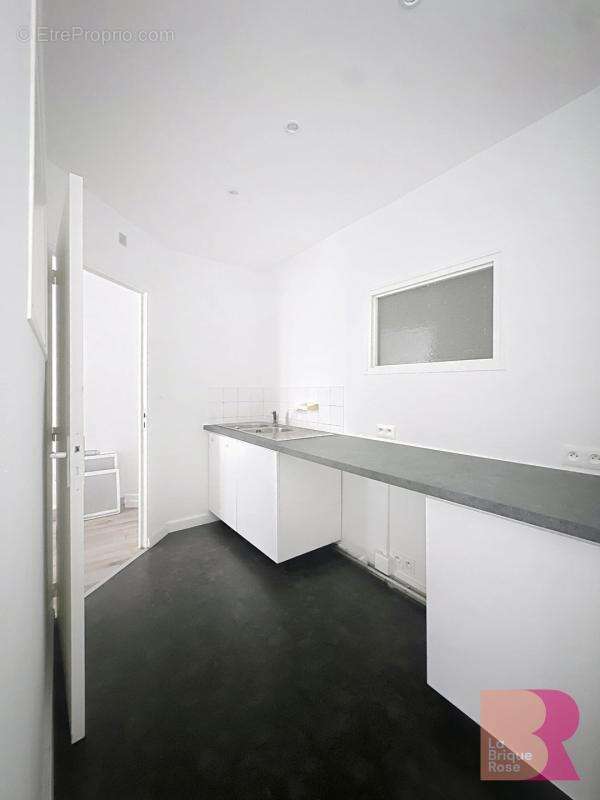 Commerce à LAUNAGUET