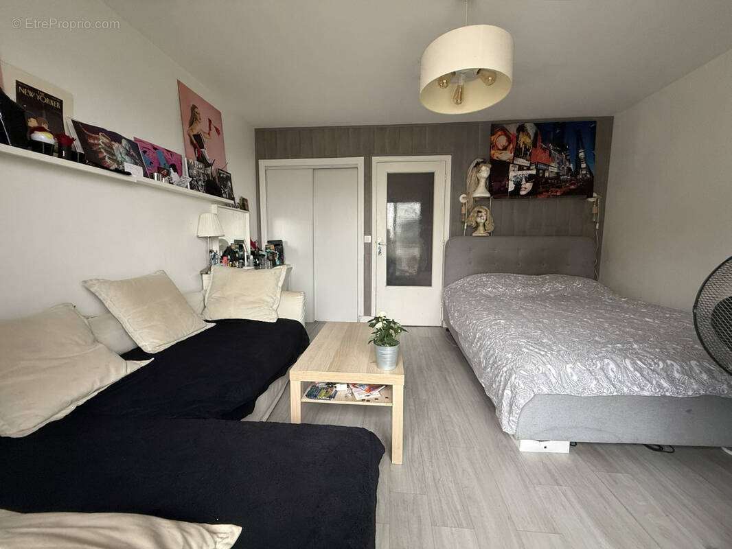 Appartement à PARIS-14E