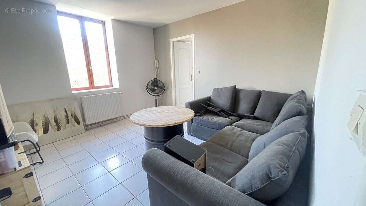 Maison à PONT-EVEQUE